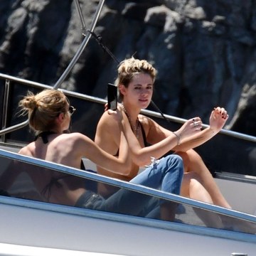 Kristen Stewart - Provocative and Androgynous Shoots in kristen stewart nude sexy thefappeningblog.com 48.jpg - hidden celebrity photo